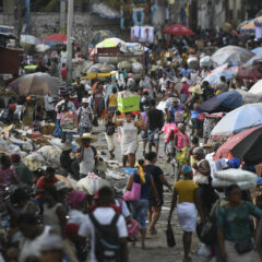 Du manque d’opportunités à l’activité informelle : le commerce de rue en Haïti